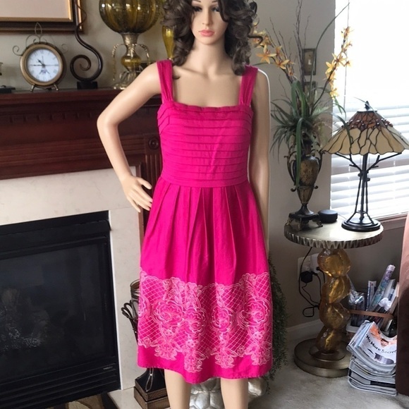 Sangria Pink Ruched Embroidered Dress - Picture 16 of 16